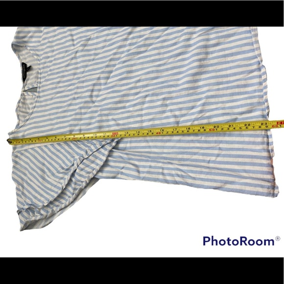 𝅺Banana Republic blue and white stripe flutter ruffle sleeve blouse - Picture 6 of 7